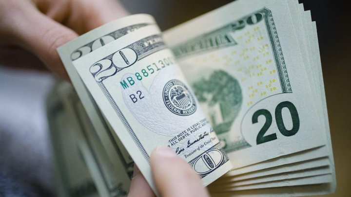 Каким будет курс доллара и евро в Украине: банкир рассказал, чего ожидать от валютного рынка
