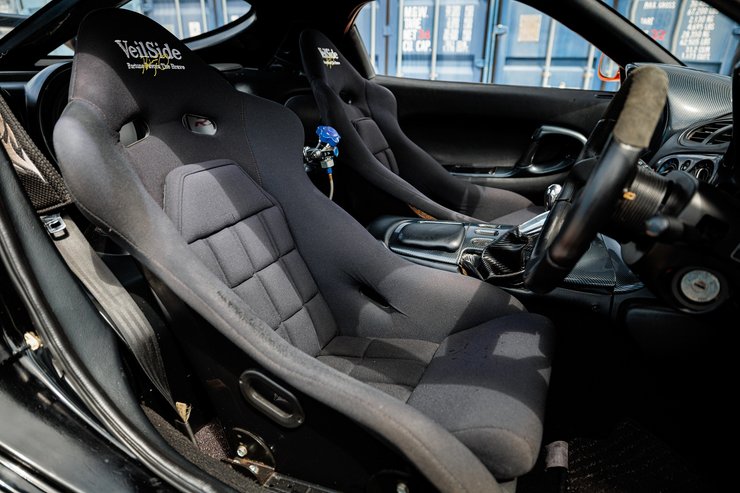Салон Mazda RX-7 в тюнинге Veilside