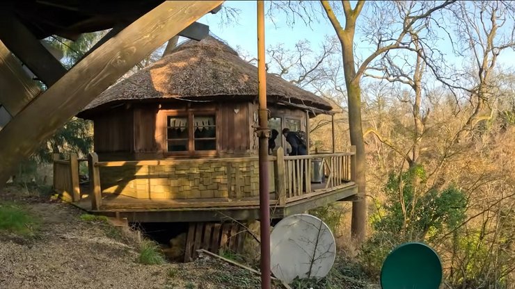 заброшенный особняк бристоль