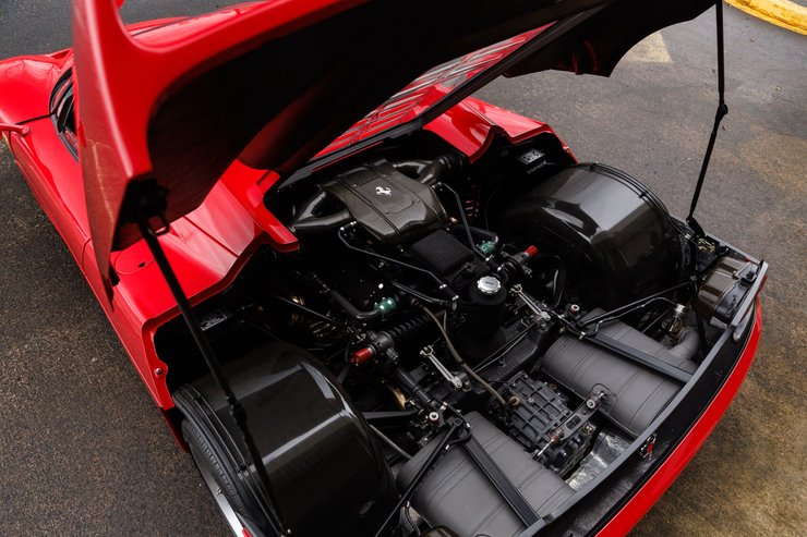 двигатель Ferrari V12