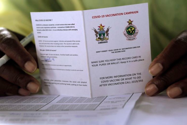 Константине Чивенга, Зимбабве, Вакцинация, Вакцина, Коронавирус, Китай, Россия
