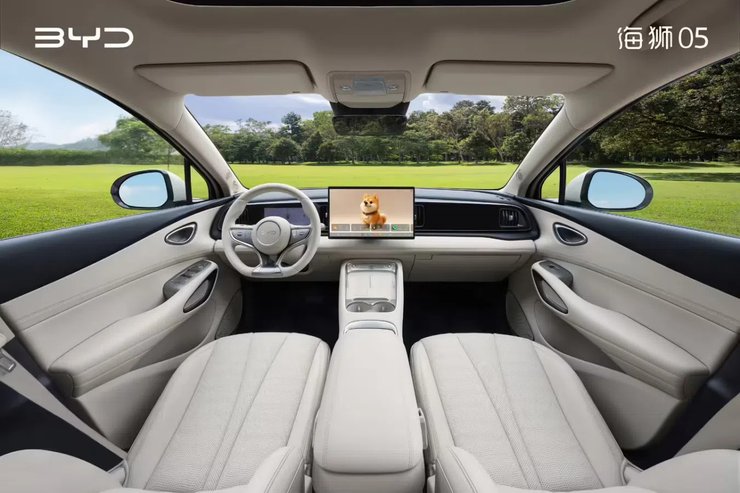 Салон BYD Sealion