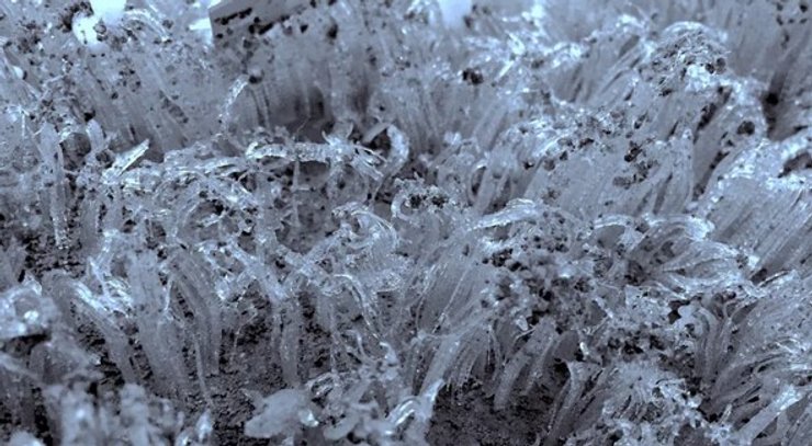 Голки з льоду, лід, вода, візерунки