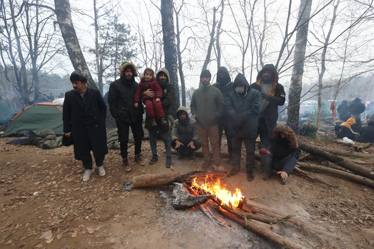 беженцы из беларуси в польшу, конфликт беларусь польша, нелегальные мигранты из беларуси