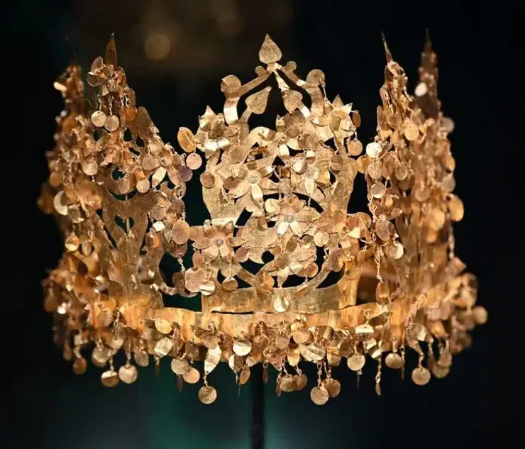 археологи, археологія, розкопки, скарб, монети, золото, знахідка, Тутанхамон, фараон, саркофаг, прикраси, самородок, музей, пліт, артефакти, металошукач, історія, цар