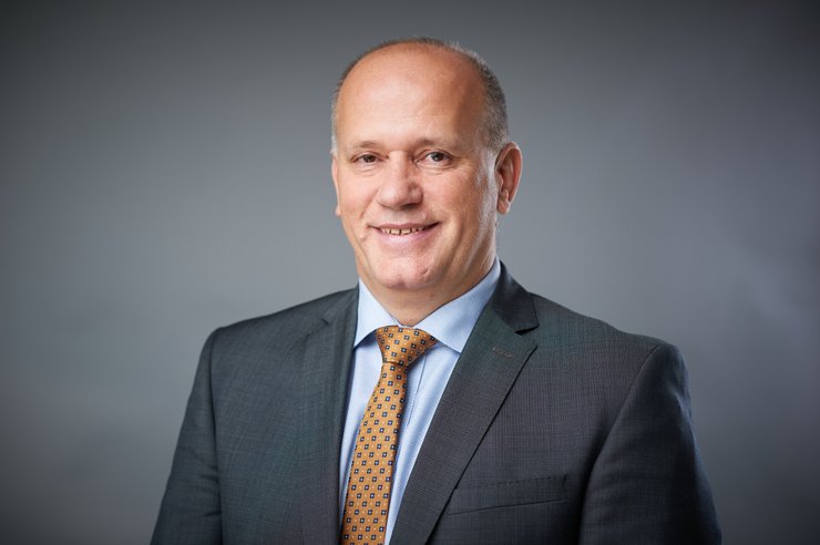 Петер Керекдярто