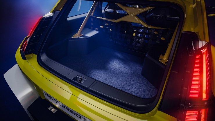 салон Renault 5 Turbo, електромобіль Renault, Renault 5 Turbo