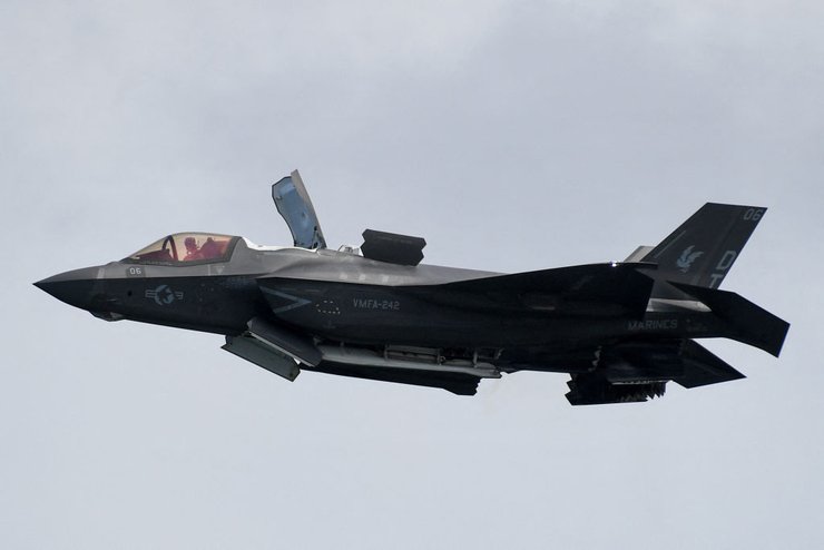 Винищувач F-35B, авіашоу в Сінгапурі
