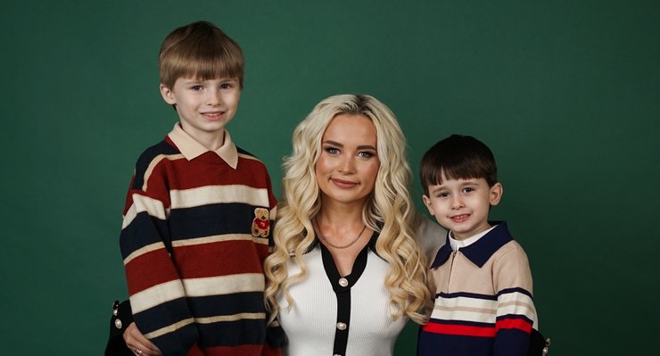 ANGELA с сыновьями