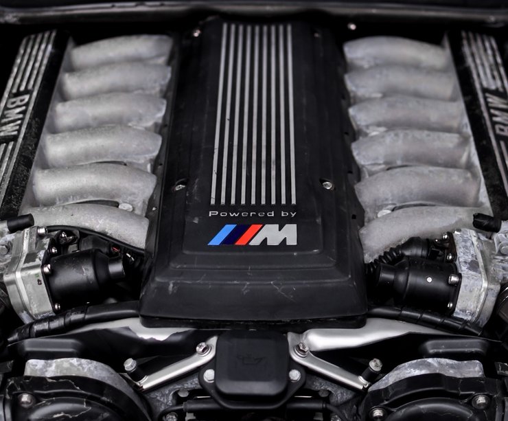 мотор BMW V12