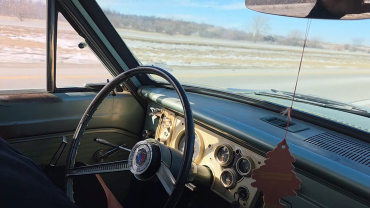 салон Плимут Валиант