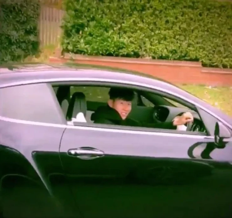 Сон Хын Мин Bentley