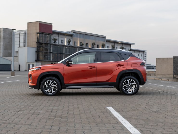 Suzuki Fronx 2023, новый Suzuki Fronx, Suzuki Fronx, кроссовер Suzuki