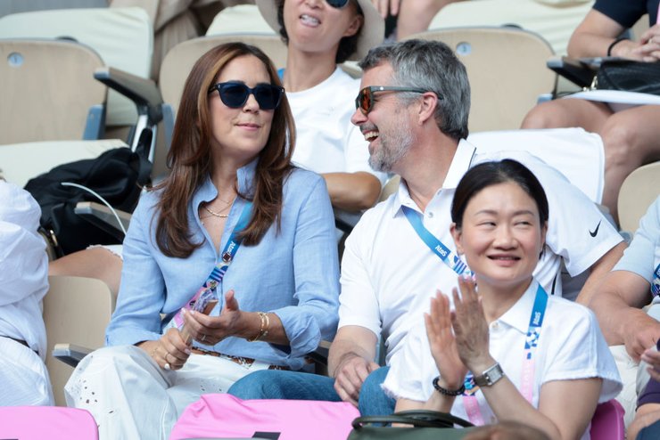 король Фредерик, королева Мария