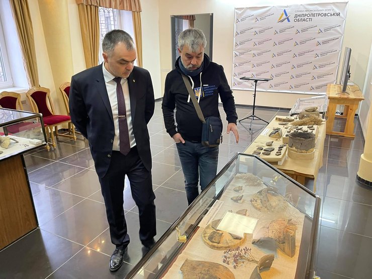 Днепр, артефакты, клад, находка, монеты, Укравтодор, трасса, раскопки