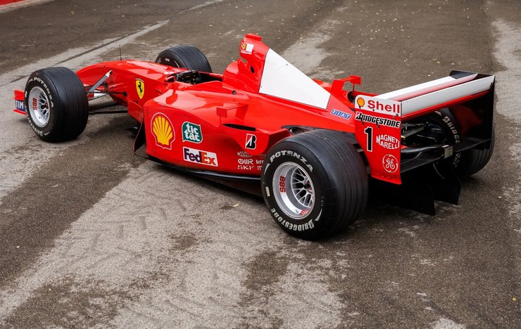 Феррари Шумахера, Ferrari F2001, болид Ferrari, болид Формулы-1, Михаэль Шумахер, авто Шумахера, Авто Михаэля Шумахера