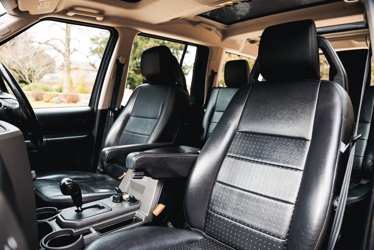 салон ленд ровер дискавери, Land Rover Discovery 2007, Land Rover Discovery, авто принца Чарльза, авто Карла ІІІ, король Карл ІІІ