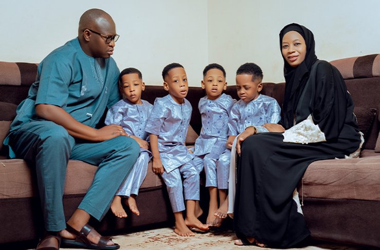 Близнецы, день рождения, книга рекордов Гиннеса