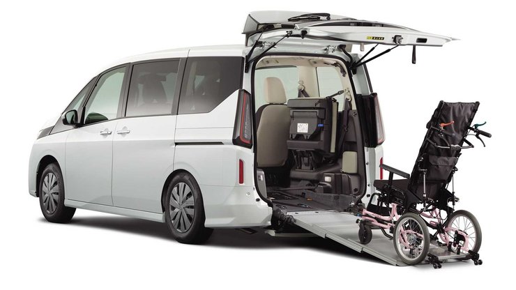 Nissan Serena 2023, Nissan Serena, новый Nissan Serena, минивэн Nissan, гибрид Nissan