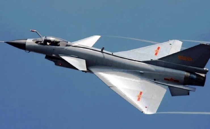 самолет в небе, Chengdu J-10