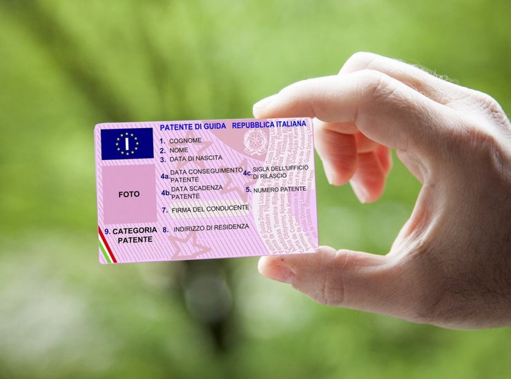 водительские права в 100 лет, водительские права, получить водительские права