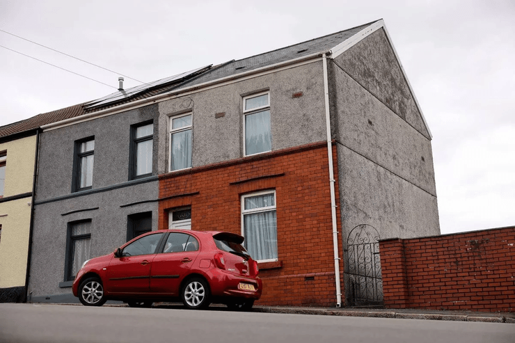 На вигляд будинок пари нічим особливим не виділяється