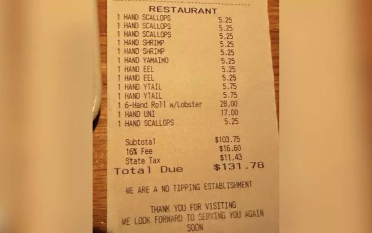 Клиентка заведения азиатской кухни не могла поверить своим глазам, когда увидела, что написано на чеке, фото, юмор
