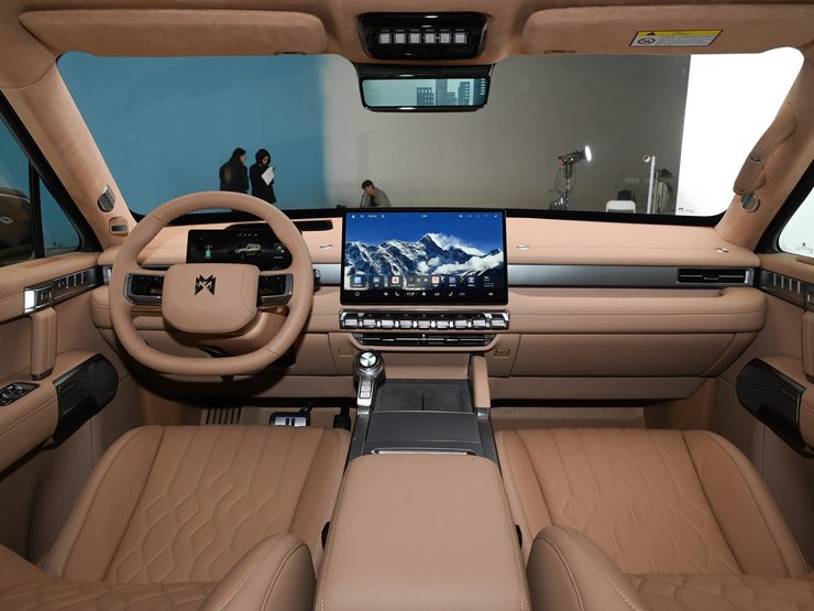 Салон Dongfeng Warrior M817, Dongfeng Warrior, новый Dongfeng Warrior, китайский внедорожник, Dongfeng Warrior