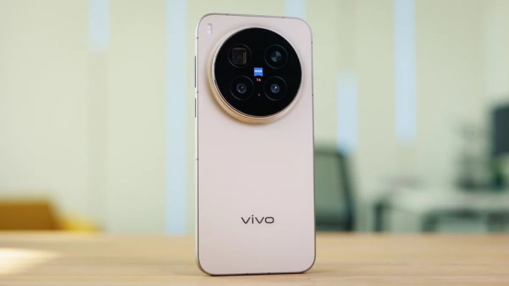 Телефон Vivo X300 Pro