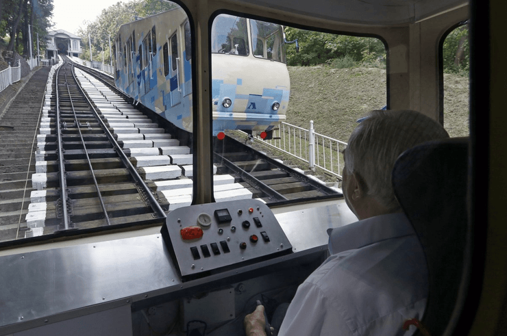 закупівля вагонів для київського фунікулера, в киеве оновлять фунікулер