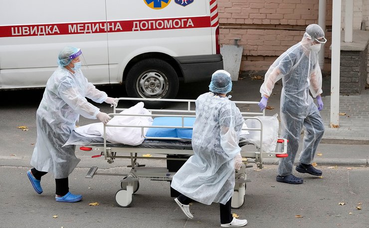 В Украине значительный дефицит медиков