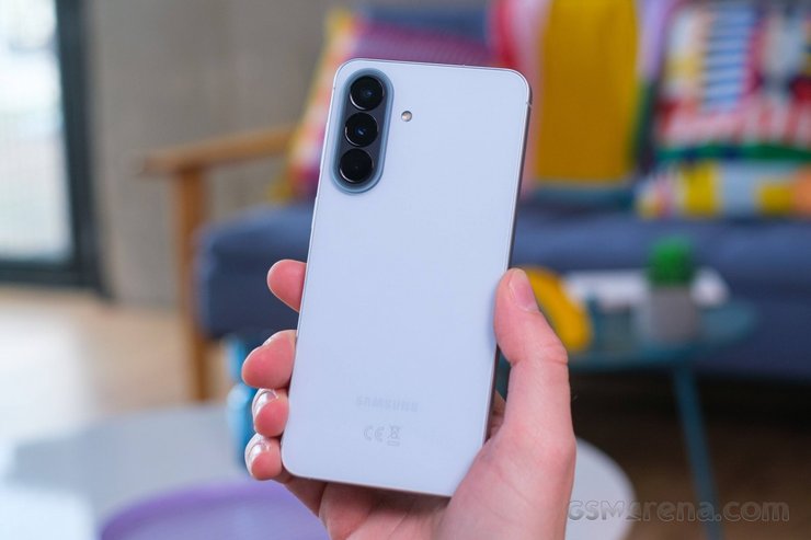 Смартфон Samsung Galaxy A57