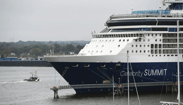 Круїзний лайнер, судно, корабель, порт, інфекція, вірус, пасажири, норовірус,