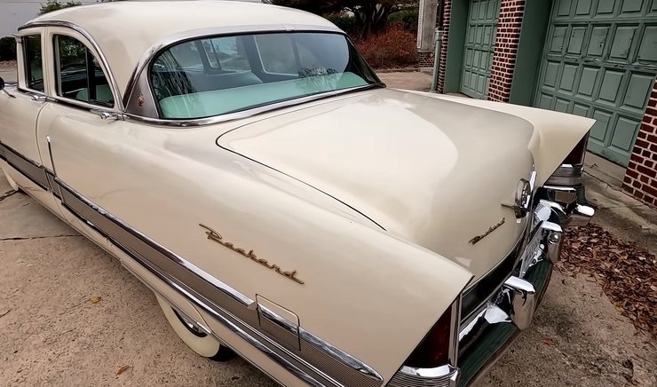 Packard Patrician 1956, Packard Patrician, Чайка ГАз-13