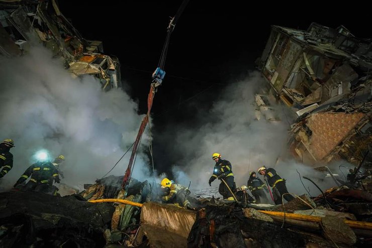 ракетный удар по днепру, днепр прилет, набережная 118 днепр