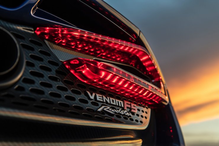 Hennessey Venom F5 Roadster, Hennessey Venom F5, Hennessey Venom, суперкар Hennessey Venom, самое быстрое авто в мире