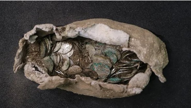 серебрянные монеты клад Англия