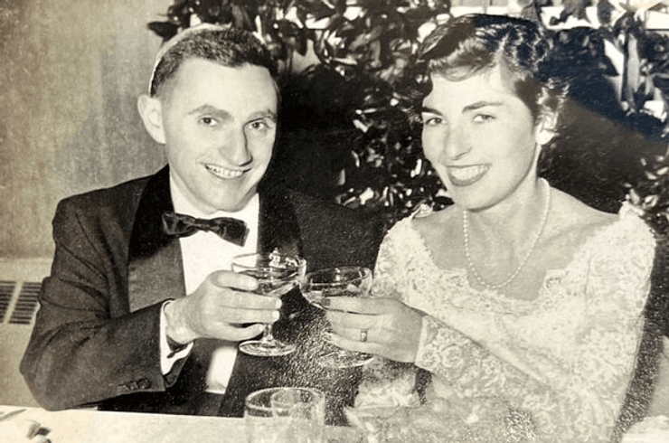 Семейная пара, доктор, доктор Такер, семья