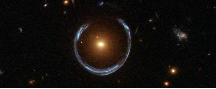 Кольцо Эйнштейна, гравитационное линзирование, искривление света