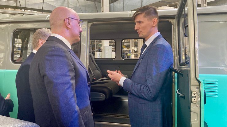 салон уаз буханка, УАЗ Буханка, УАЗ-3909, самый дорогой УАЗ Буханка, новый УАХ Буханка