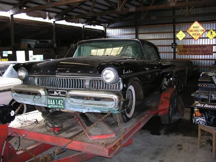 Mercury Montclair 1957, Mercury Montclair, заброшенные авто, ретро авто, Mercury Montclair 1957