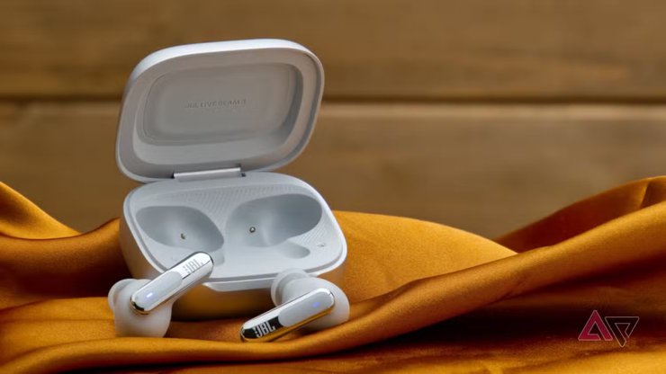 Беспроводные наушники JBL
