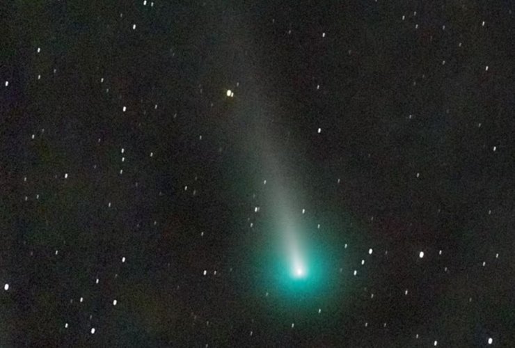 Комета Леонарда