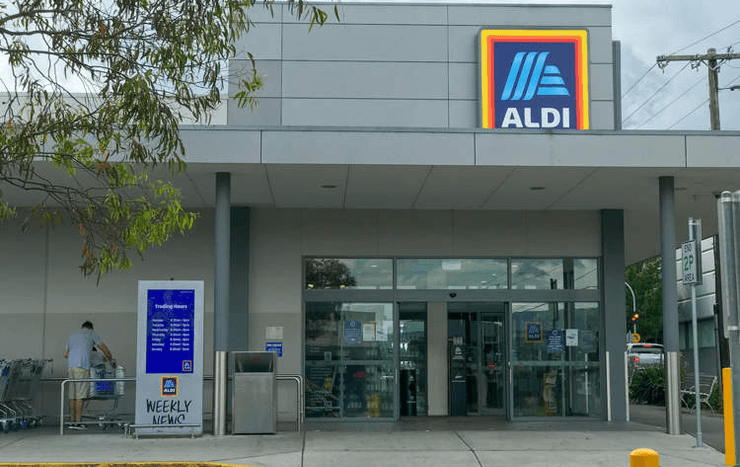 Супермаркет, магазин, google maps, призрачный супермаркет, магазин рядом с деревней, супермаркет посреди поля, фейковый супермаркет