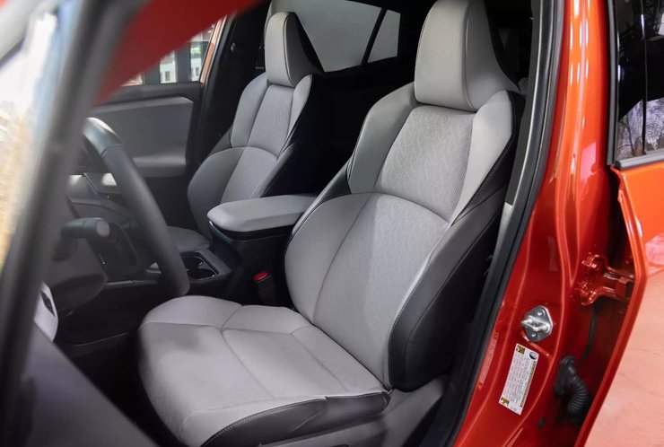 Сиденья электромобиля Subaru Uncharted