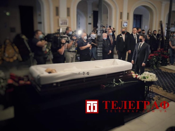 владимир зеленский, прощание с чапкисом, президент украины