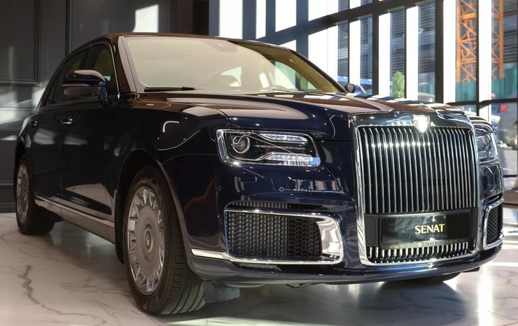 Автомобиль Aurus