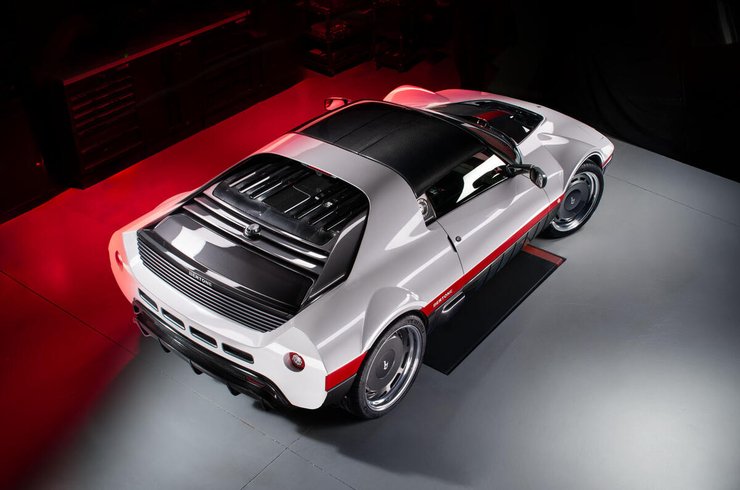 Авто оснащене форсованим 469-сильним V6 від Toyota Camry