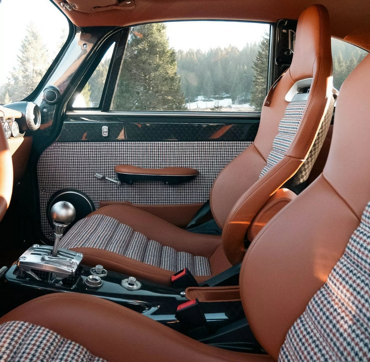 салон Alfa Romeo Giulia, Alfa Romeo Giulia GT Super, спорткар Alfa Romeo