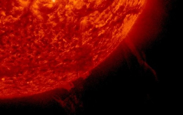 сонце, сонячний спалах, викид плазми